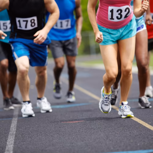 An athlete receives IV therapy to enhance sports performance and endurance, focusing on hydration and nutrient support.